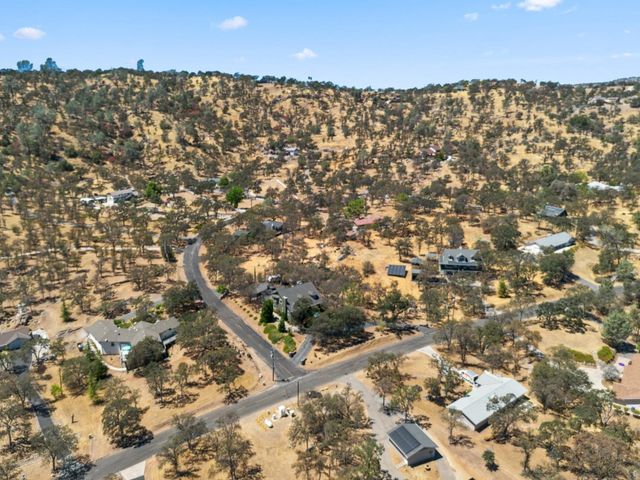 30030 Horseshoe Drive, Coarsegold, CA 93614