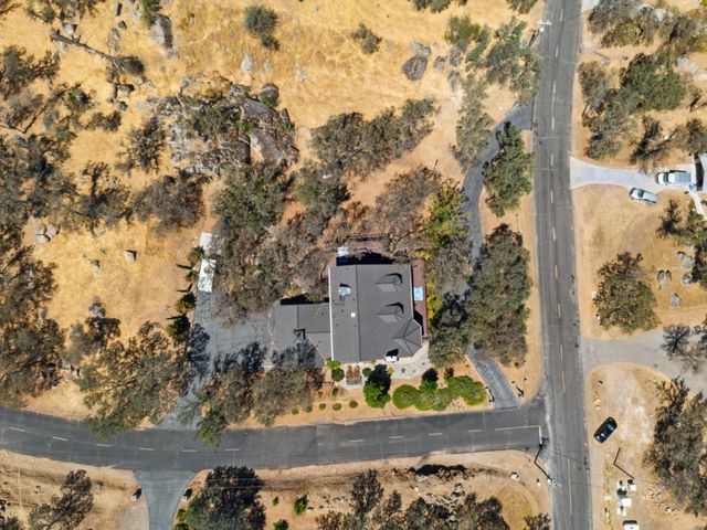 30030 Horseshoe Drive, Coarsegold, CA 93614