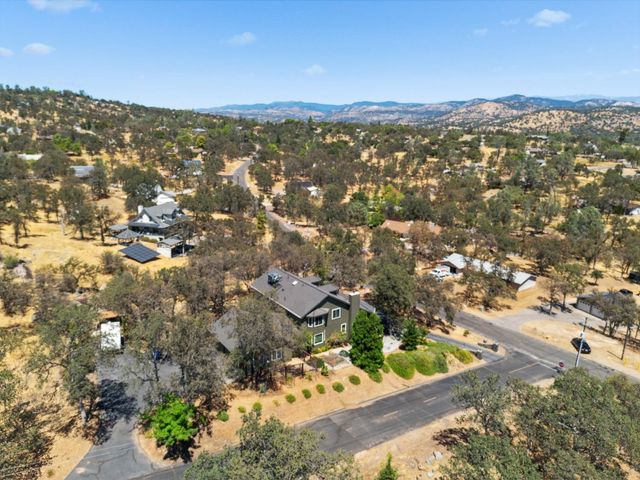 30030 Horseshoe Drive, Coarsegold, CA 93614