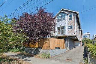 516 N 46th Street #A, Seattle, WA 98103