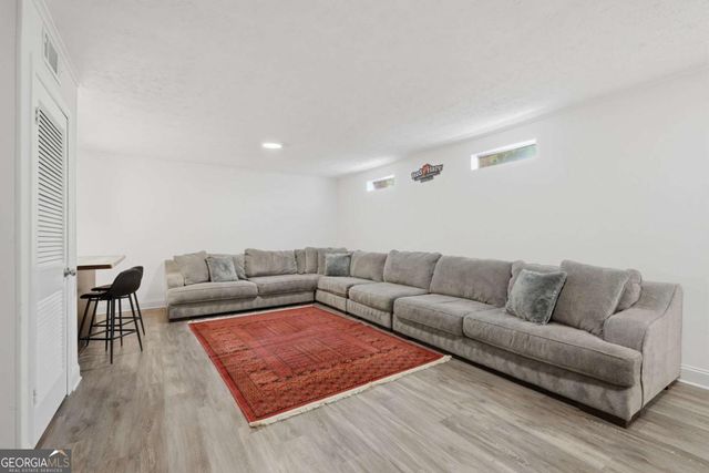 5211 Glenridge Drive, Atlanta, GA 30342