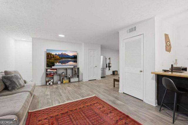 5211 Glenridge Drive, Atlanta, GA 30342