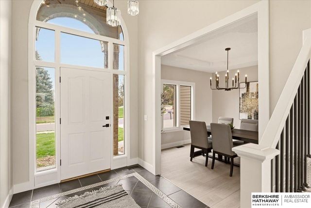 917 Killarney Drive, Papillion, NE 68046