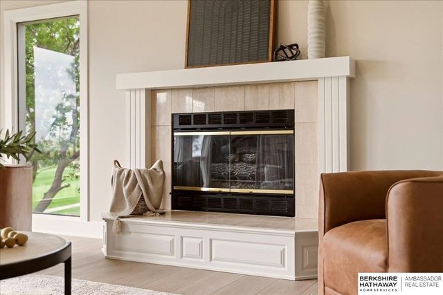 917 Killarney Drive, Papillion, NE 68046