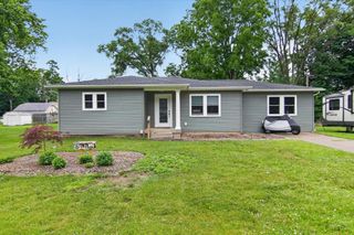 707 Lowell Avenue, Jackson, MI 49202