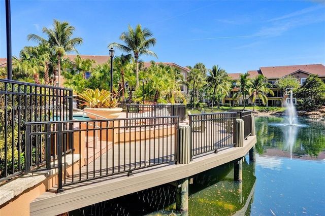 8741 Wiles Road 305, Coral Springs, FL 33067