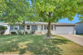 1422 W 97th Place, Crown Point, IN 46307