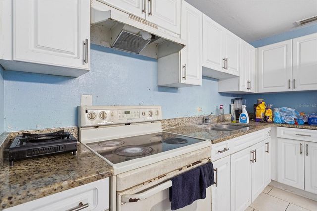 10003 N 24TH STREET, Tampa, FL 33612