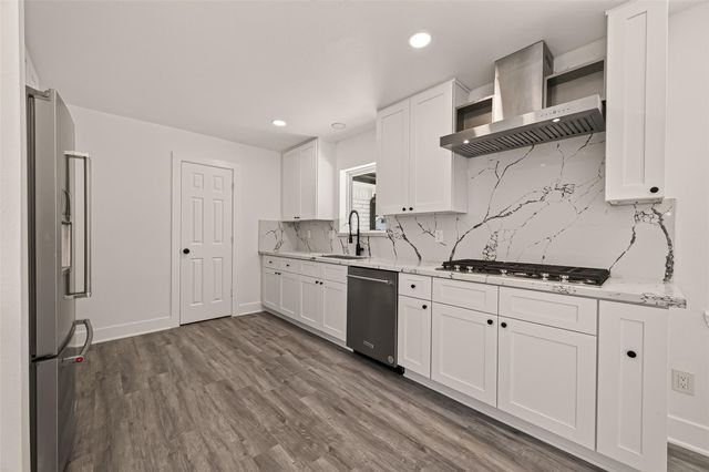 9519 Moorberry Lane, Houston, TX 77080