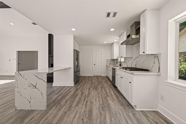 9519 Moorberry Lane, Houston, TX 77080