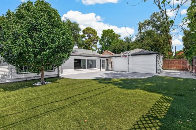 9519 Moorberry Lane, Houston, TX 77080