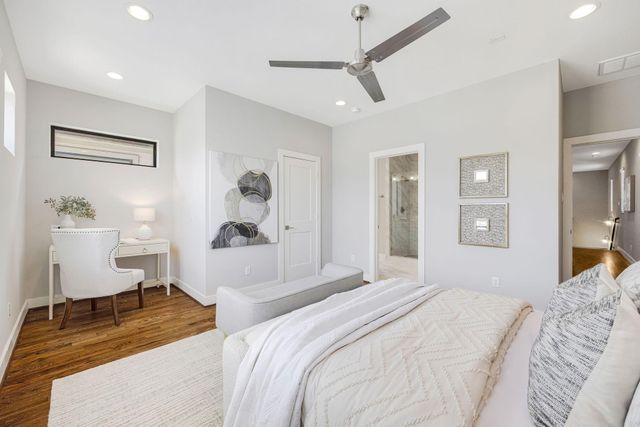 114 E 33rd Street B, Houston, TX 77018