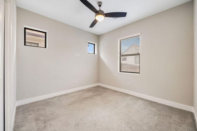 114 E 33rd Street B, Houston, TX 77018
