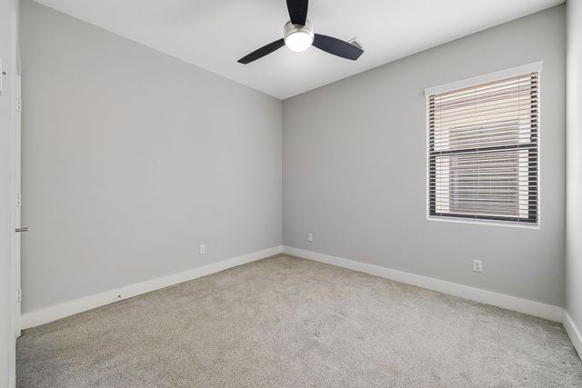114 E 33rd Street B, Houston, TX 77018