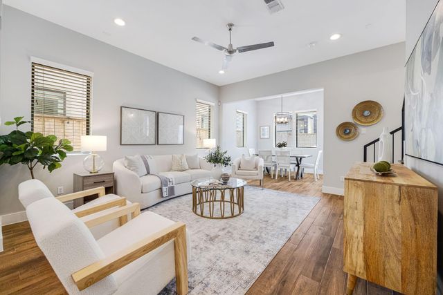 114 E 33rd Street B, Houston, TX 77018