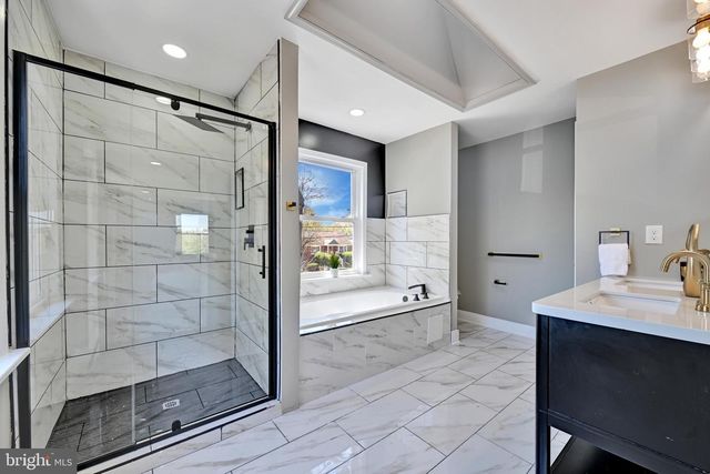 5008 TUCKERMAN ST, Riverdale, MD 20737