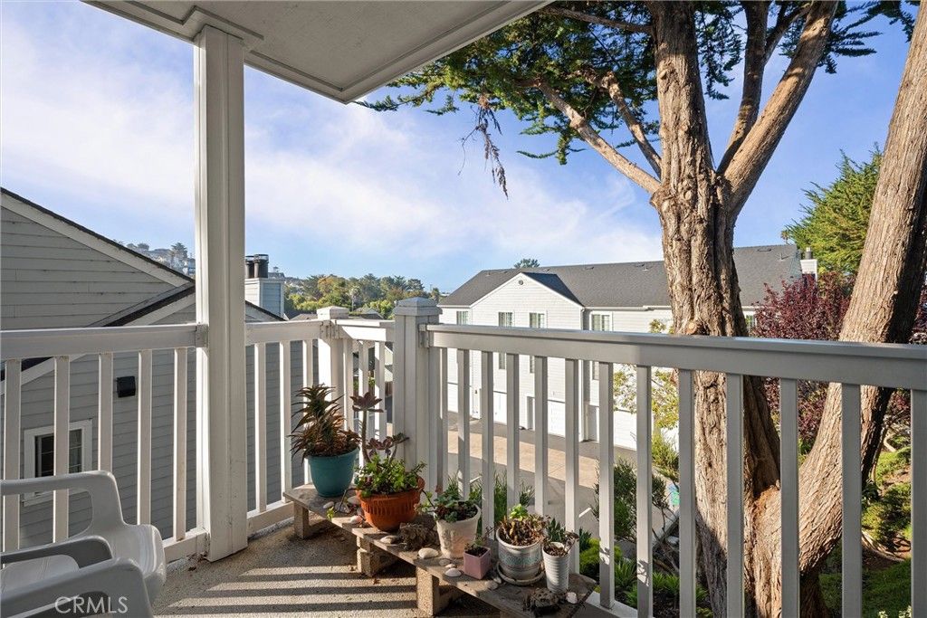 Image 1 of property listing at 164 Cypress Avenue 15, Cayucos, CA 93430