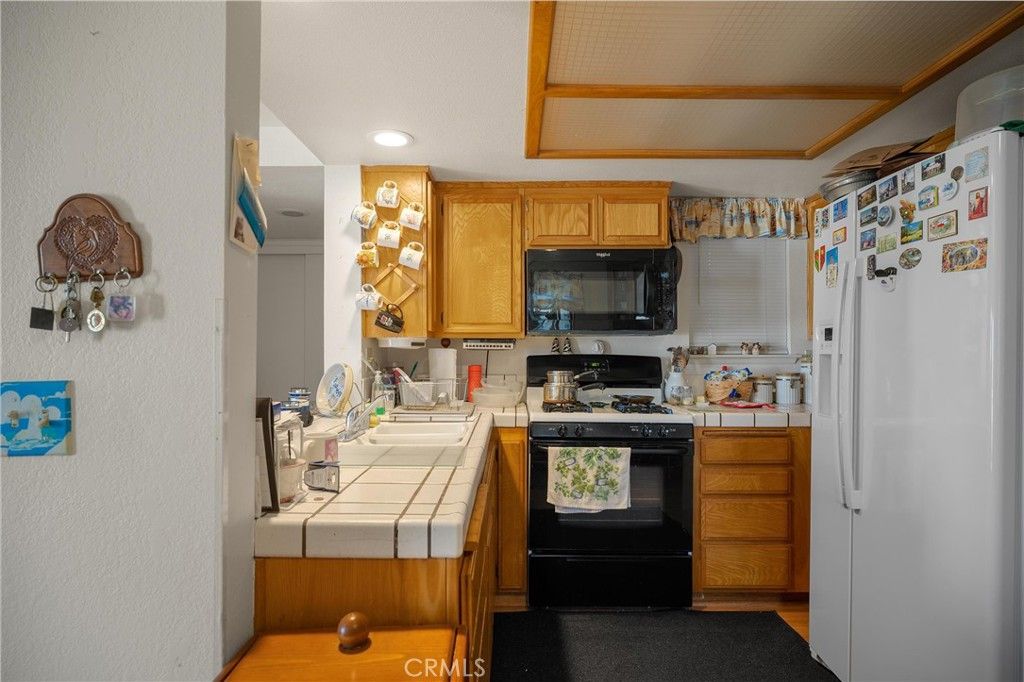 Image 8 of property listing at 164 Cypress Avenue 15, Cayucos, CA 93430