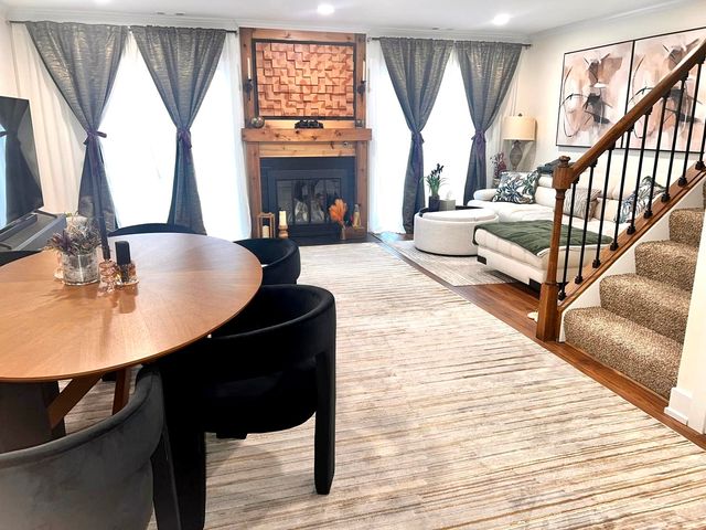 1174 N Chesapeake Lane, Palatine, IL 60074
