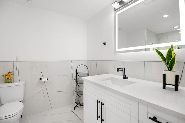 650 PINECREST DRIVE, Largo, FL 33770