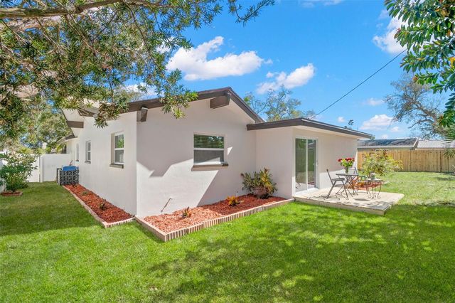 650 PINECREST DRIVE, Largo, FL 33770