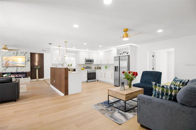 650 PINECREST DRIVE, Largo, FL 33770