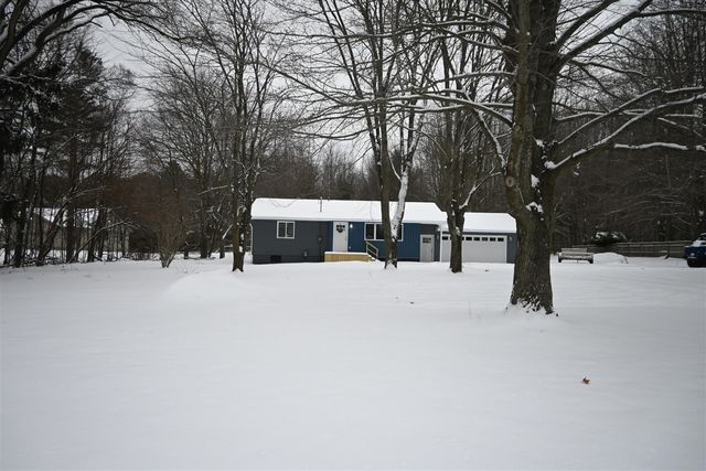 2392 W Bard Road, Muskegon, MI 49445