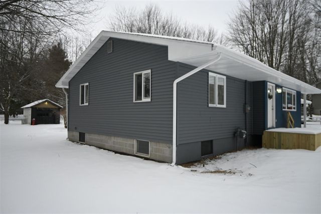 2392 W Bard Road, Muskegon, MI 49445