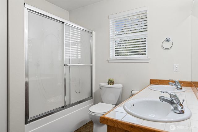 1817 180th Place SW, Lynnwood, WA 98037