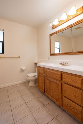 24 N Bryan Ave, Oakdale, CA 95361