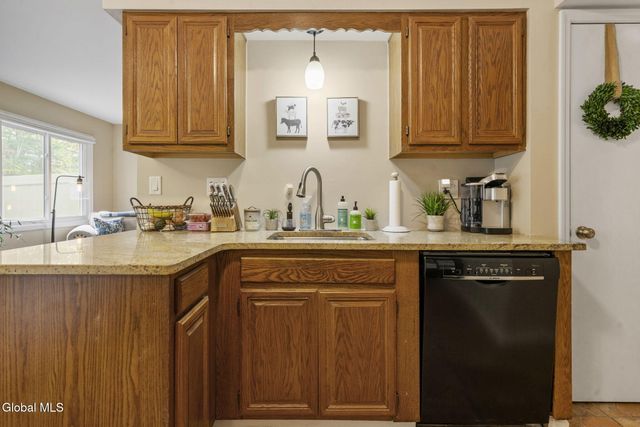 3016 Fern Court, Guilderland, NY 12303