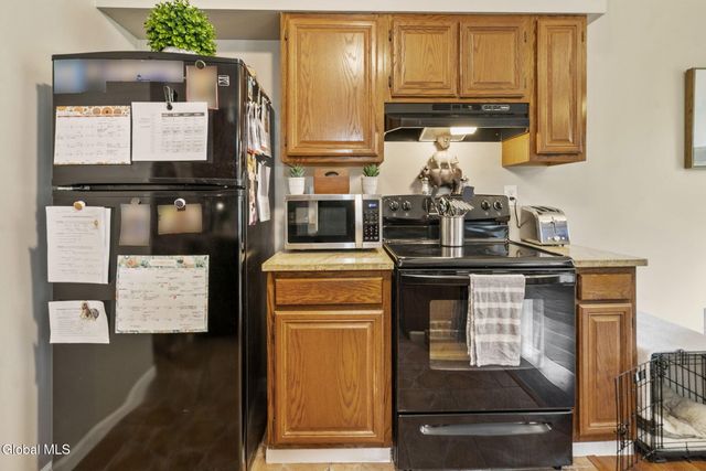 3016 Fern Court, Guilderland, NY 12303