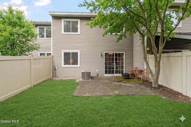 3016 Fern Court, Guilderland, NY 12303