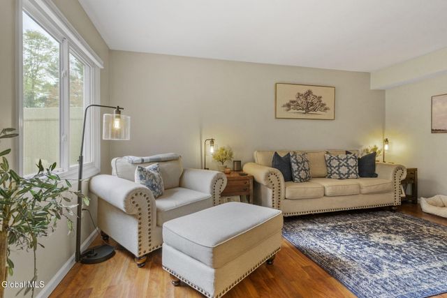 3016 Fern Court, Guilderland, NY 12303