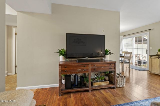 3016 Fern Court, Guilderland, NY 12303