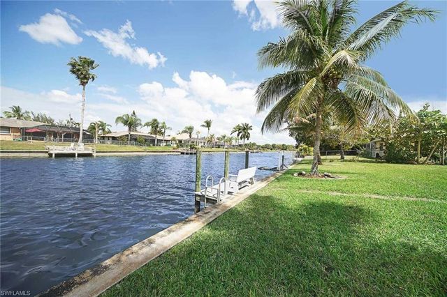 303 Aviation PKWY, Cape Coral, FL 33904
