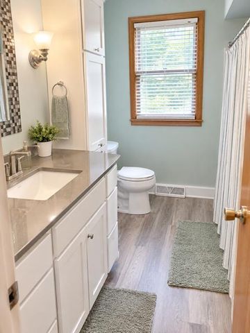 328 Doris Street NW, Sparta, MI 49345