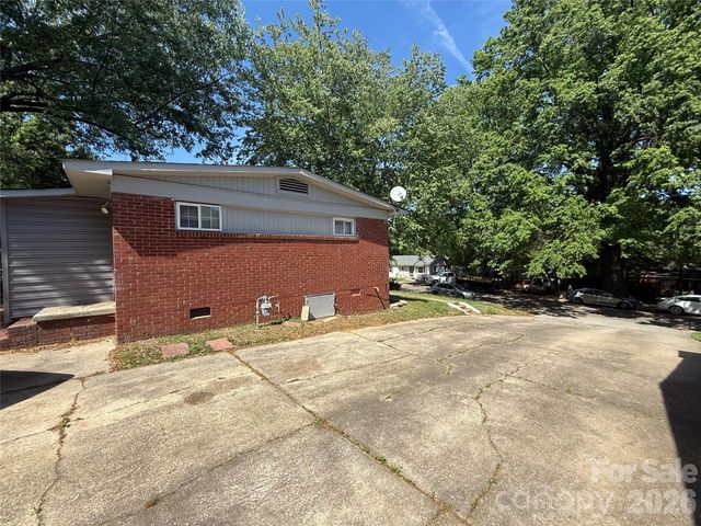 4147 Welling Avenue, Charlotte, NC 28208
