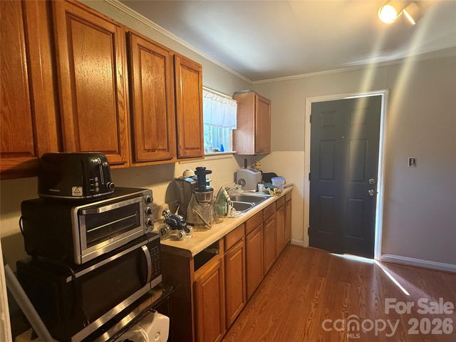 4147 Welling Avenue, Charlotte, NC 28208