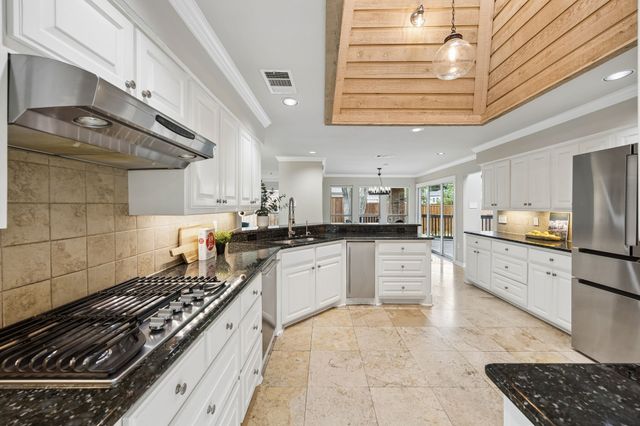 10811 Stone Canyon Place, Dallas, TX 75230