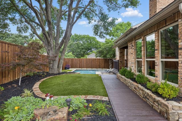 10811 Stone Canyon Place, Dallas, TX 75230