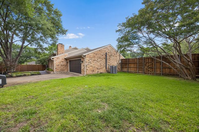 10811 Stone Canyon Place, Dallas, TX 75230