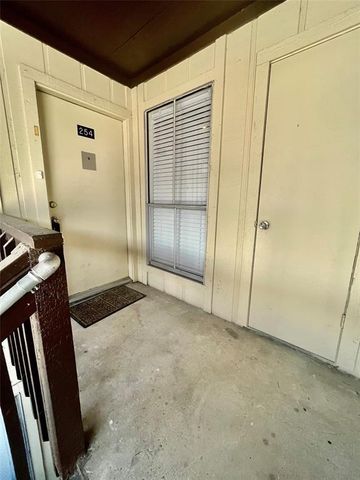1500 Bay Area Boulevard 254, Houston, TX 77058