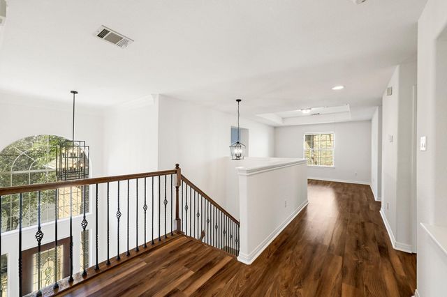 10109 Chestnut Ridge RD, Austin, TX 78726