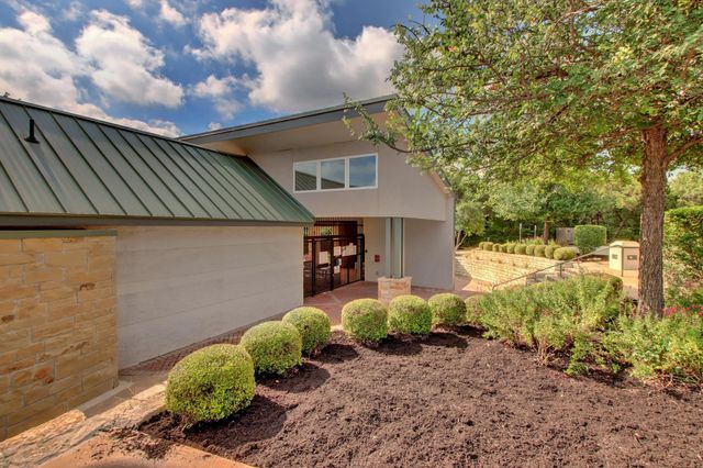 10109 Chestnut Ridge RD, Austin, TX 78726
