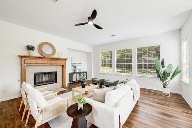 10109 Chestnut Ridge RD, Austin, TX 78726