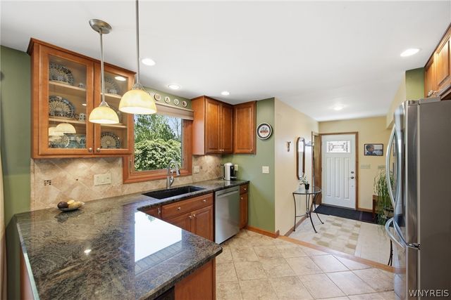 291 Seneca Place, Lancaster, NY 14086