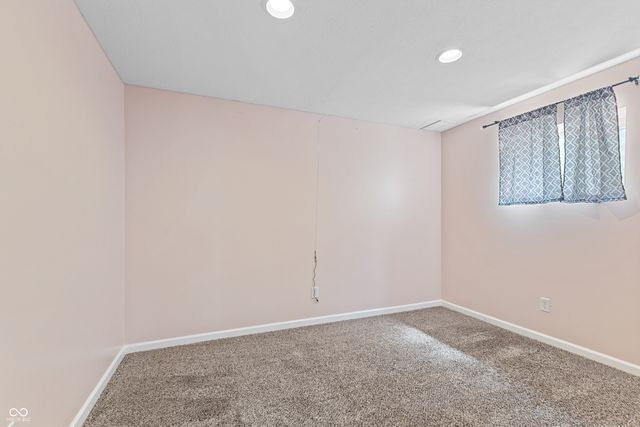 2833 Holiday Way, Greenwood, IN 46143