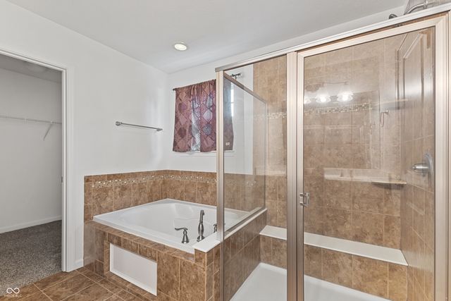 2833 Holiday Way, Greenwood, IN 46143