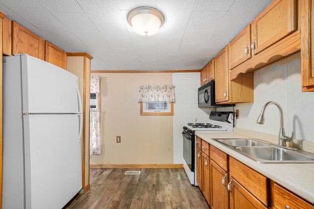 2737 Vermillion Street, Lake Station, IN 46405